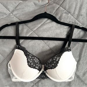 SOLD Victoria’s Secret Lace Push-up Bra - 32C